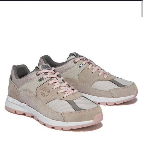 ⚡️Host Pick ⚡️Timberland Field Trekker Trainer for Women in Beige - Picture 1 of 12